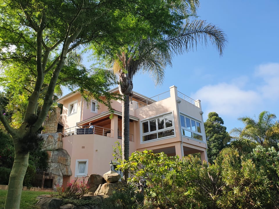 Außenansicht Guesthouse Littlewood Garden