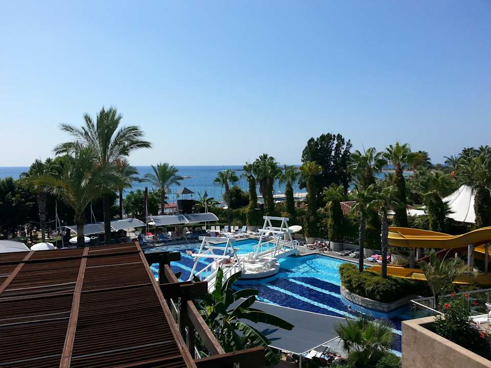 Pool mit Animation Sealife Buket Resort & Beach