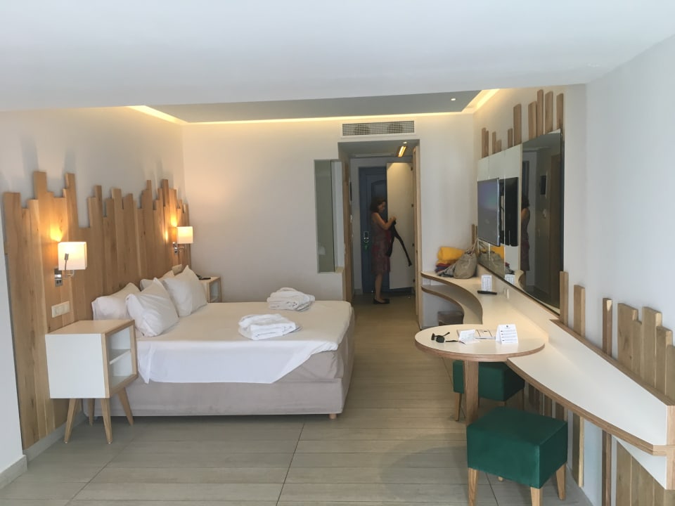 Zimmer Lyttos Beach Hotel