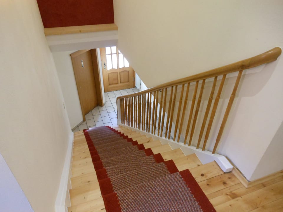Steile Treppen zum 1. OG Landgasthof Linde
