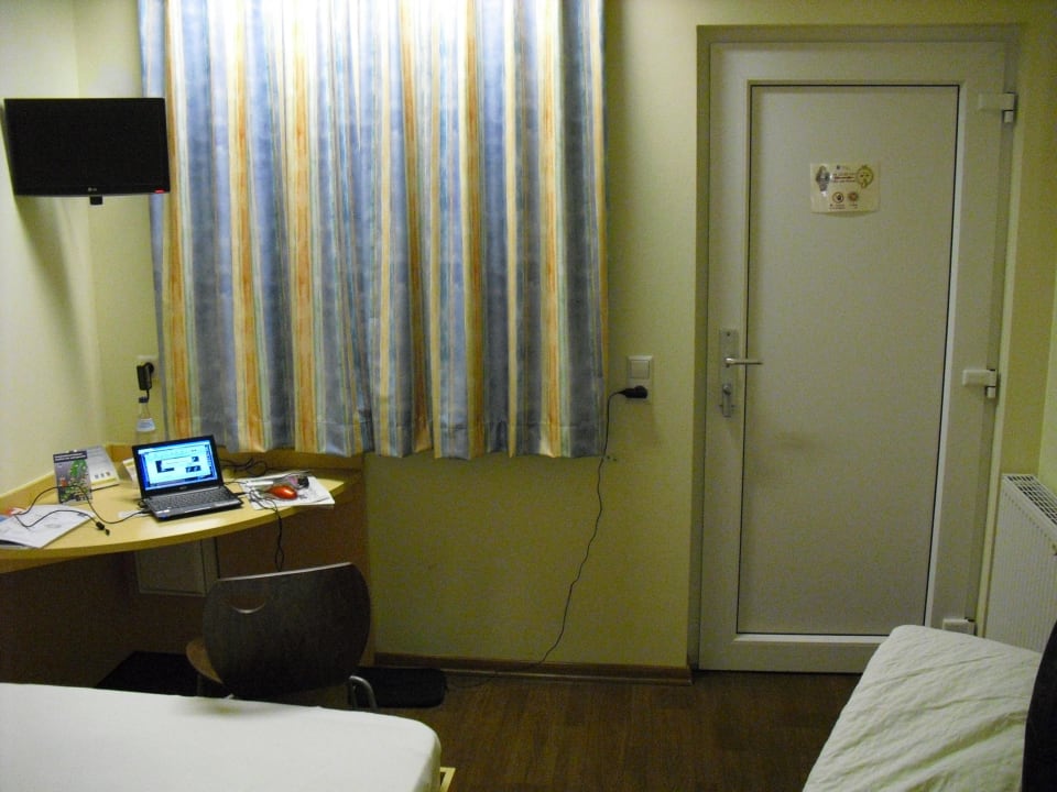 Etwas klein, aber Wlan gratis Hotel Lueneburg Sued