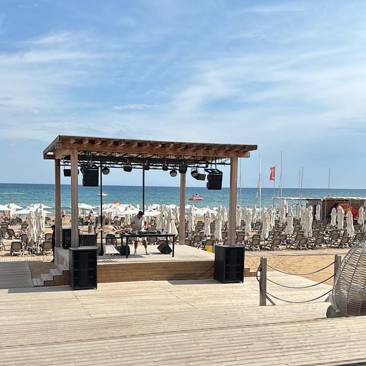 Strand Jacaranda Luxury Resort