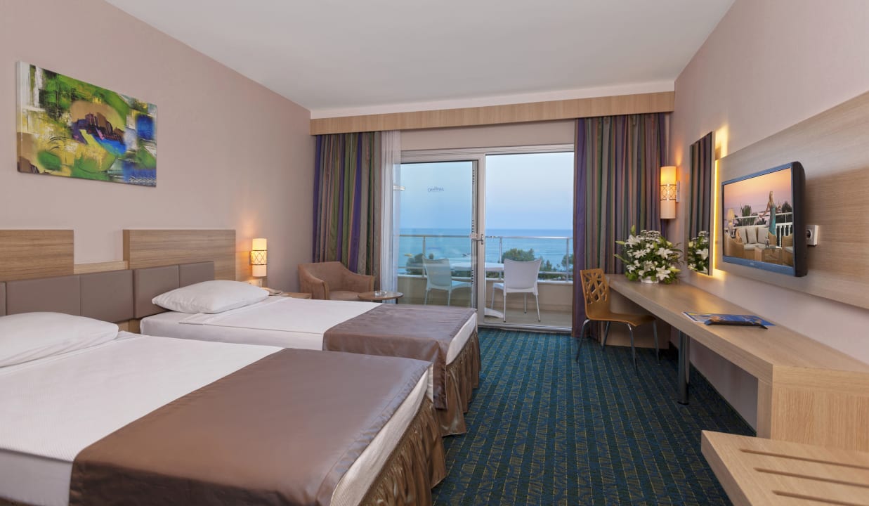 Zimmer Justiniano Moonlight Hotel