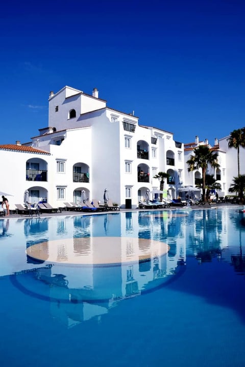 Pool FERGUS Style Carema Beach