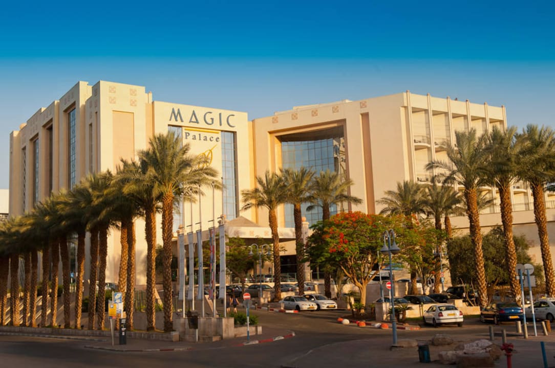 Building U Magic Palace