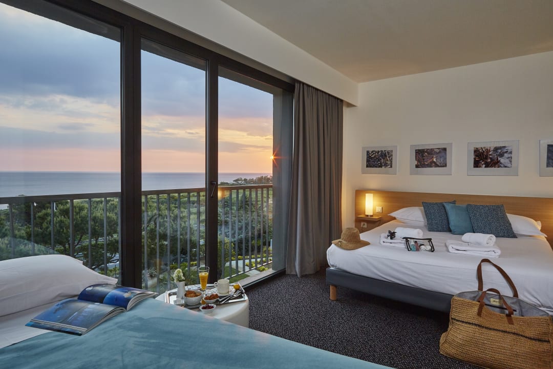 Zimmer Grand Hotel Du Golfe