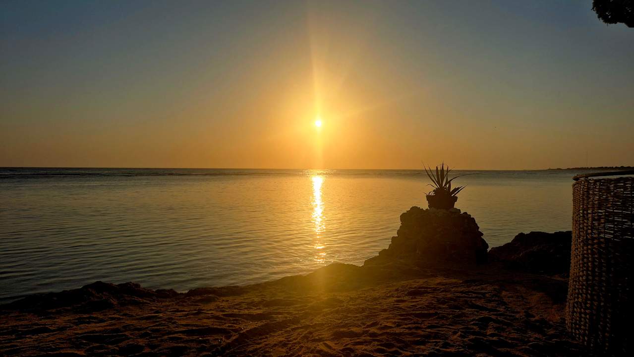 Strand Flamenco Beach & Resort