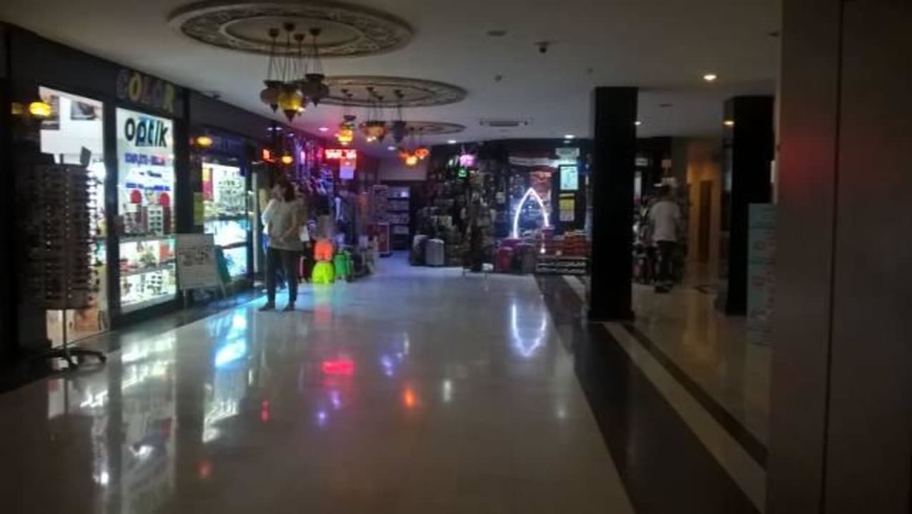 Geschäfte Seaden Corolla Hotel