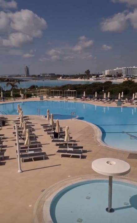 Pool Hotel Nissi Beach Resort