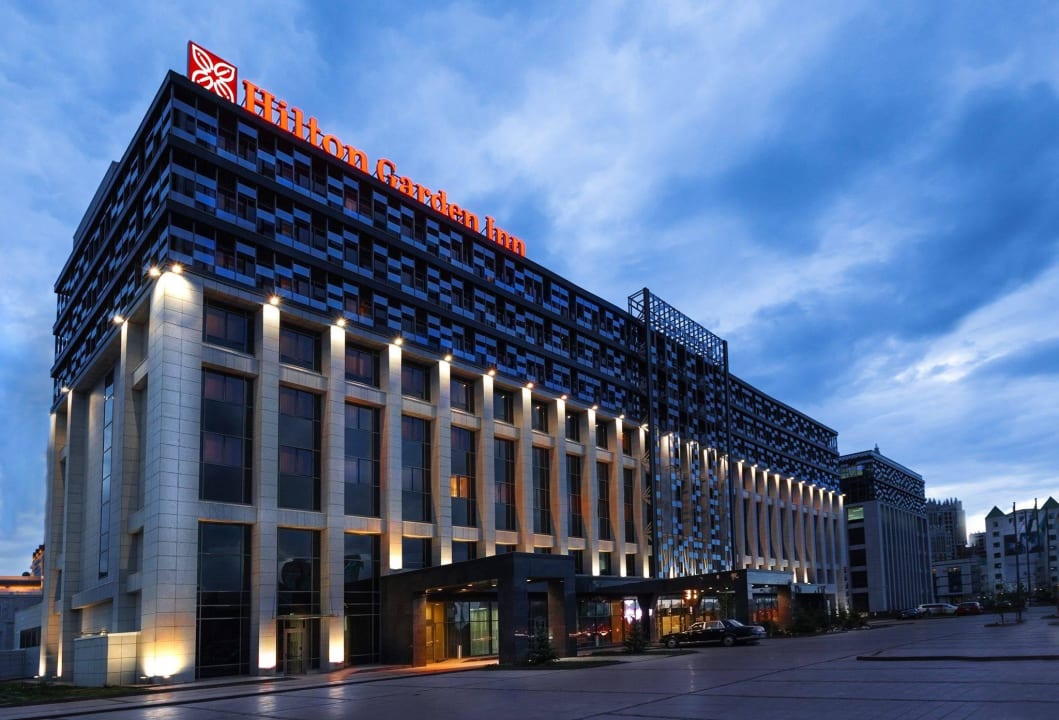 Exterior Hilton Garden Inn Astana