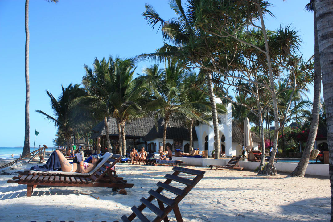 Hotel-Strand Sultan Sands Island Resort & Spa