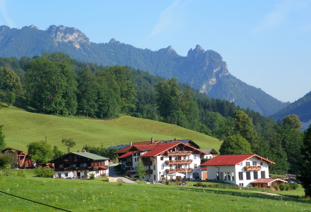 Ausblick vom Landhaus auf die schlafende Hexe Landhaus Bergsicht