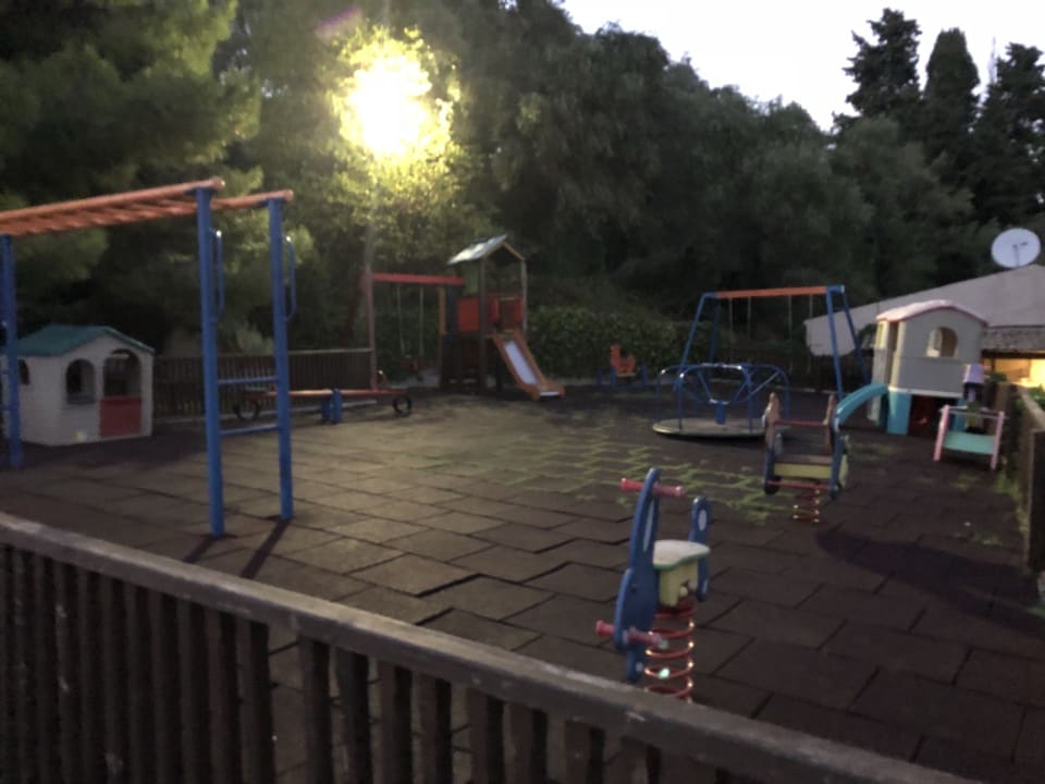 Gartenanlage Aeolos Beach Resort