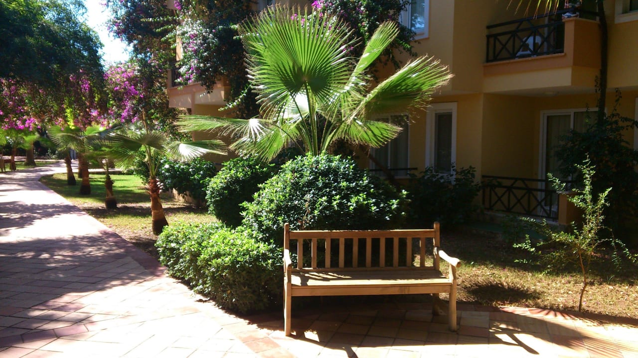 Weg zum Bungalow Club Dizalya