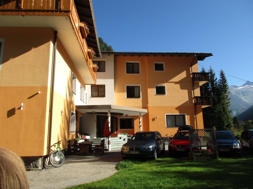 Außenansicht Hotel Hubertus