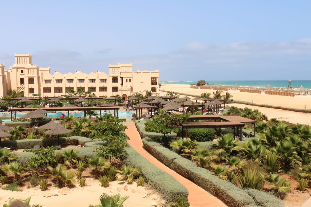 Blick auf den Pool im Adults-only-Bereich Hotel Riu Touareg