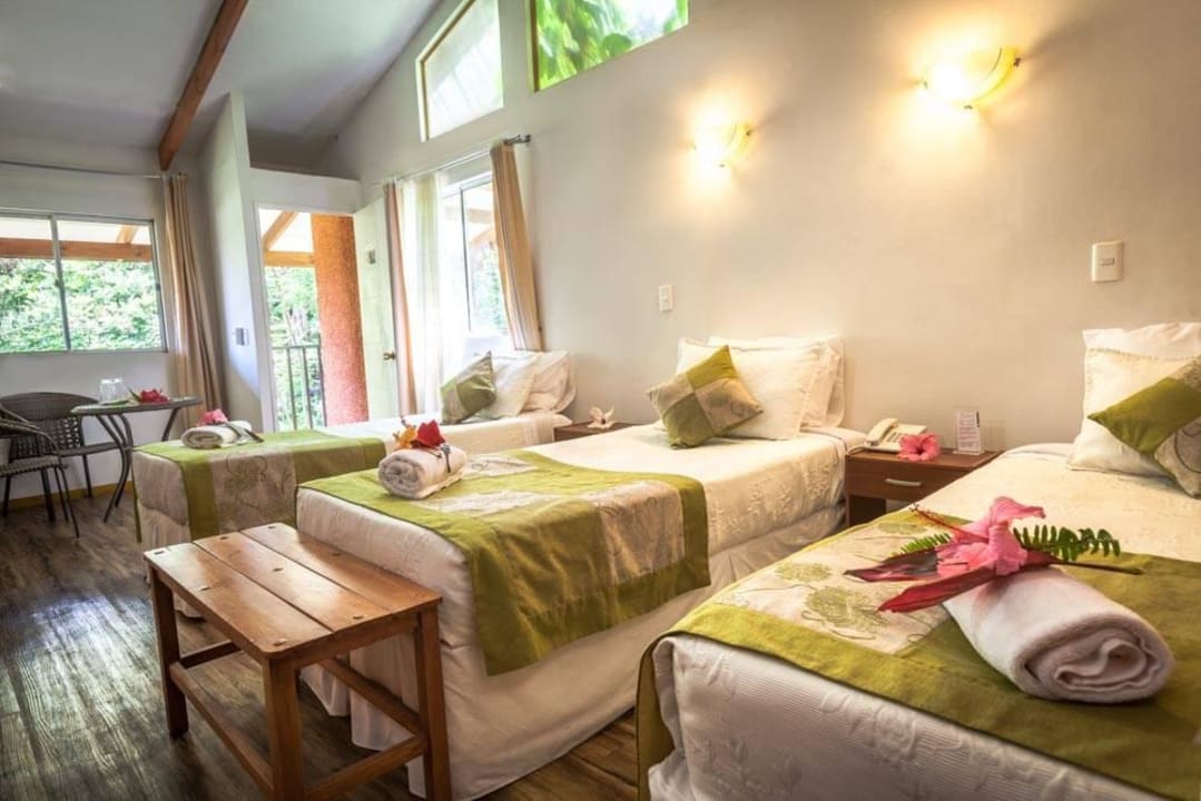 Osterinsel  Easter Island Ecolodge