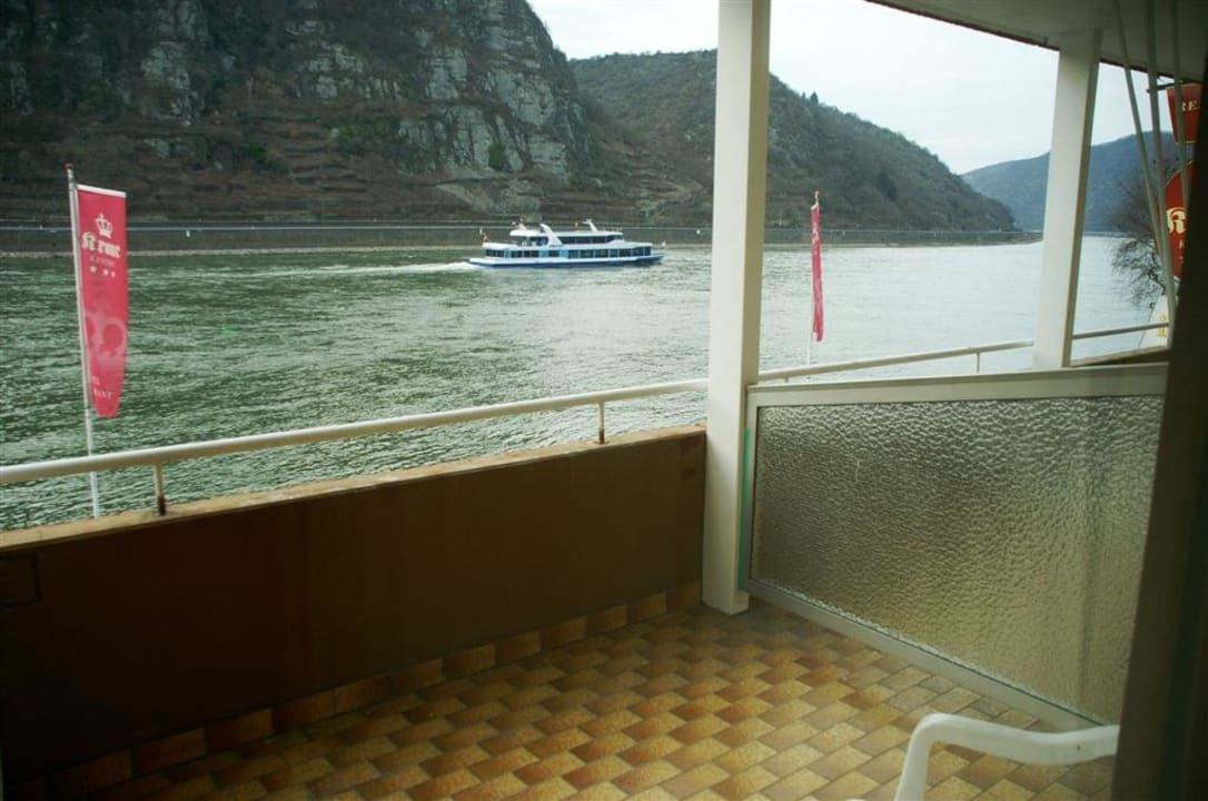 Schöne Blick ab Balkon auf Rhein Hotel Krone