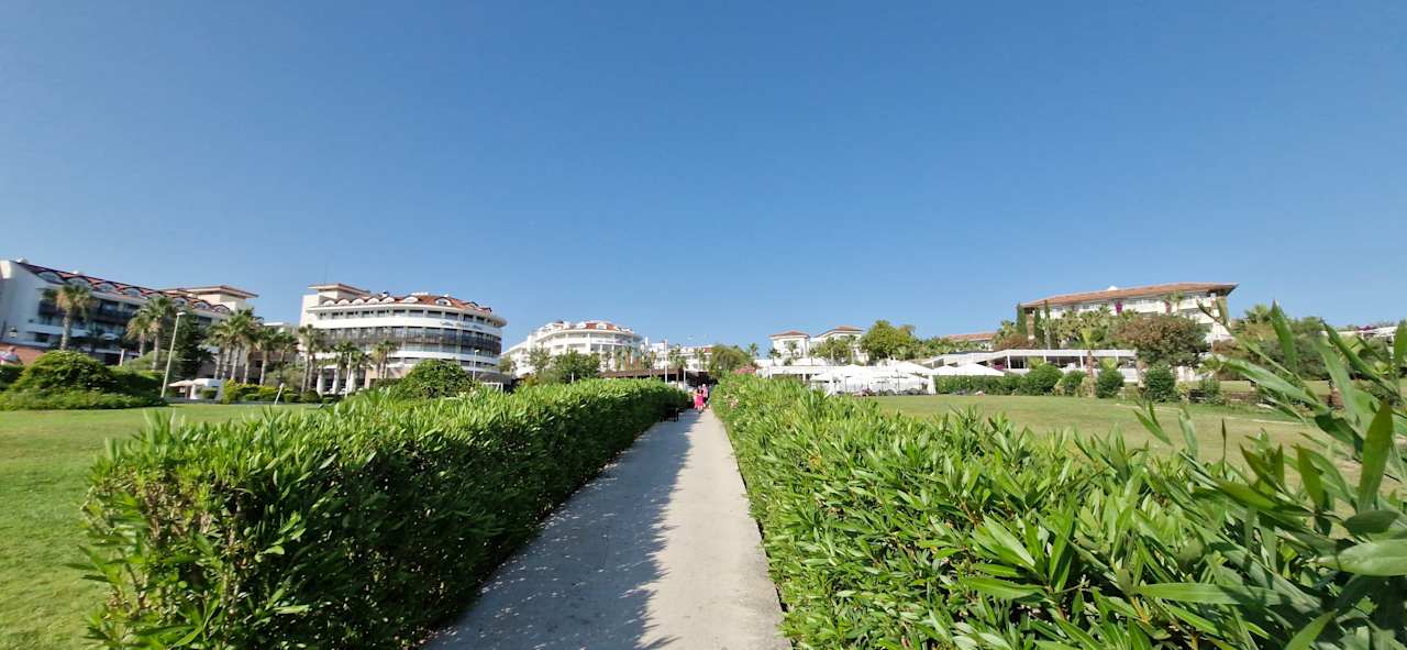 Außenansicht Alba Queen Hotel