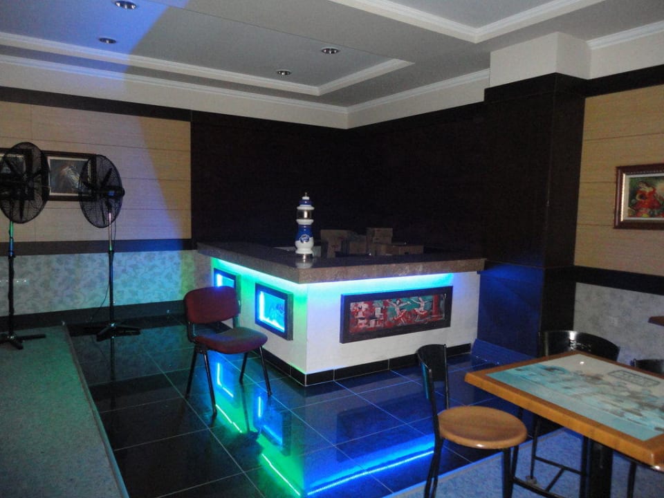 Disco Can Garden Resort