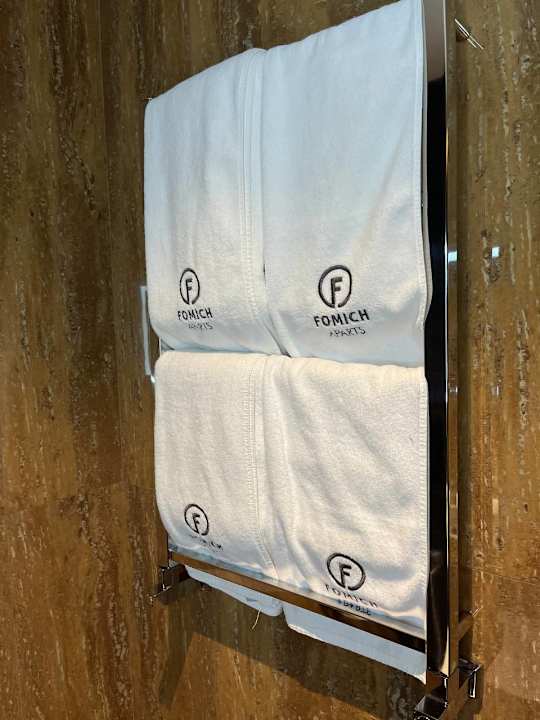 Zimmer Fomich Apartments