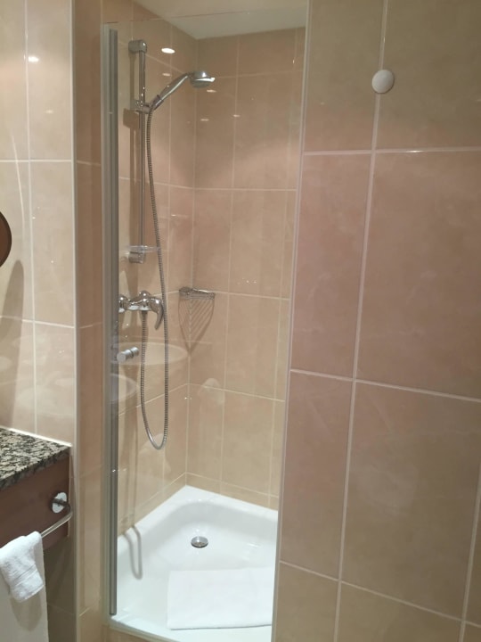 Dusche Dorint Hotel am Dom Erfurt