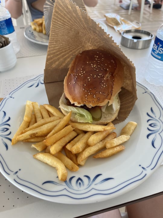Gastro Crystal Tat Beach
