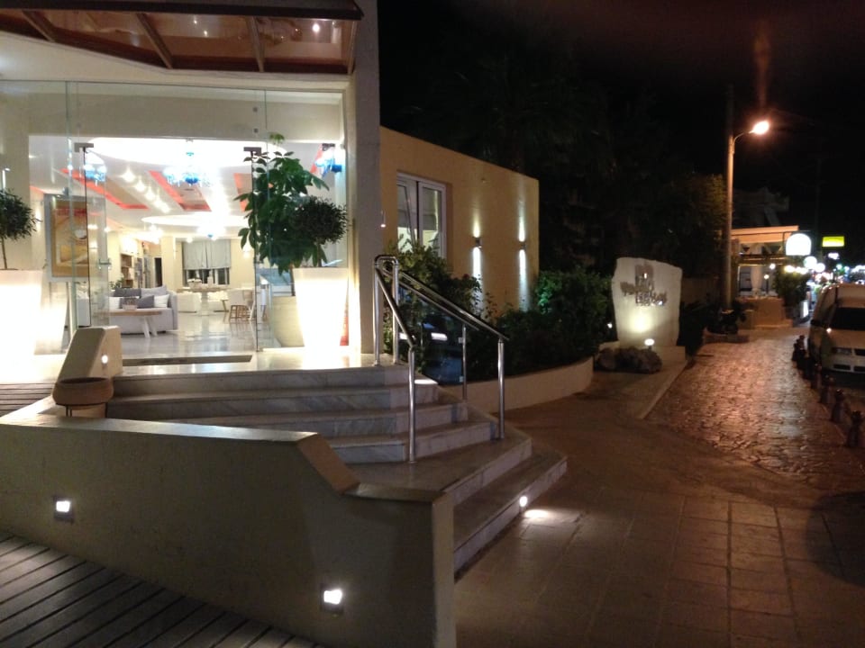 Hotel abends Nefeli Hotel Rethymno