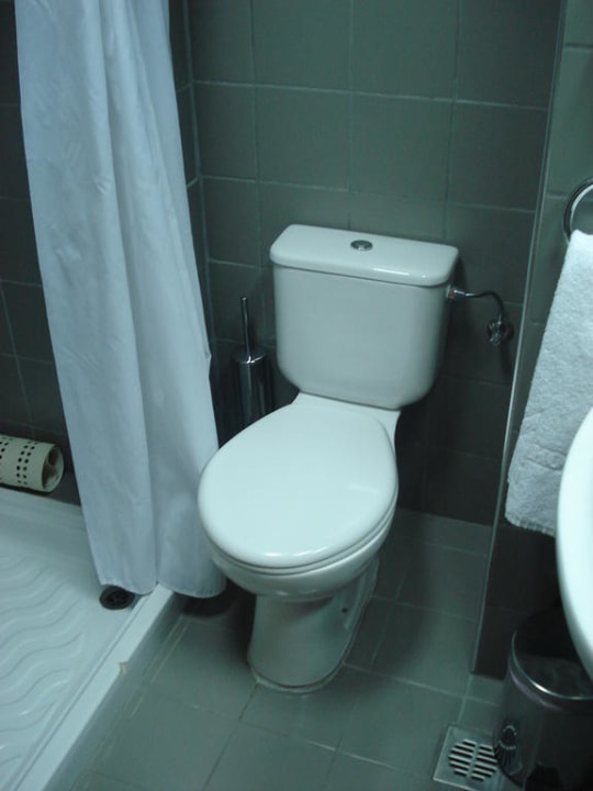 Badezimmer Esperides Beach Resort