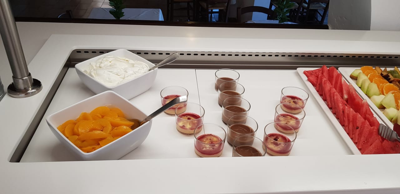 Gastro Coriva Beach Hotel & Bungalows