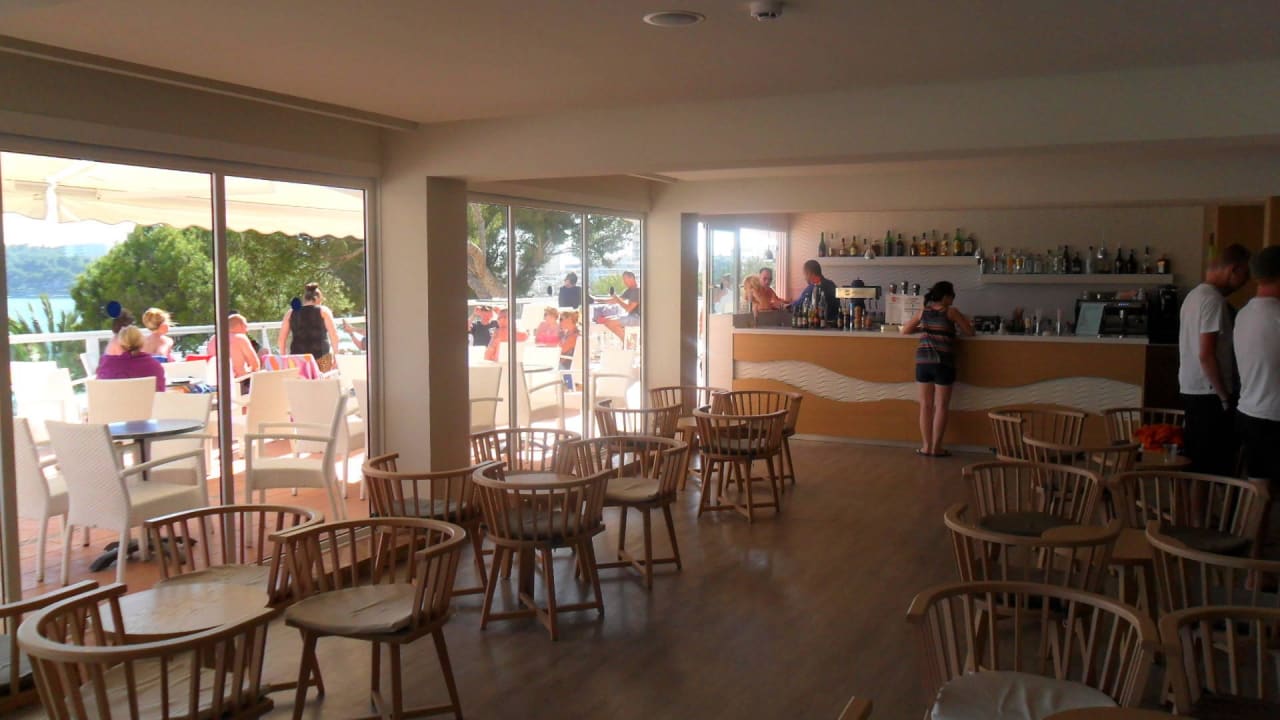 The Bar area Flamboyan Caribe Hotel & Spa