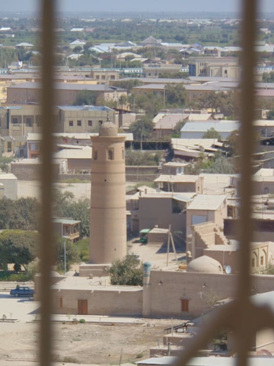 Außenansicht Madrasah Polvon-Qori Boutique