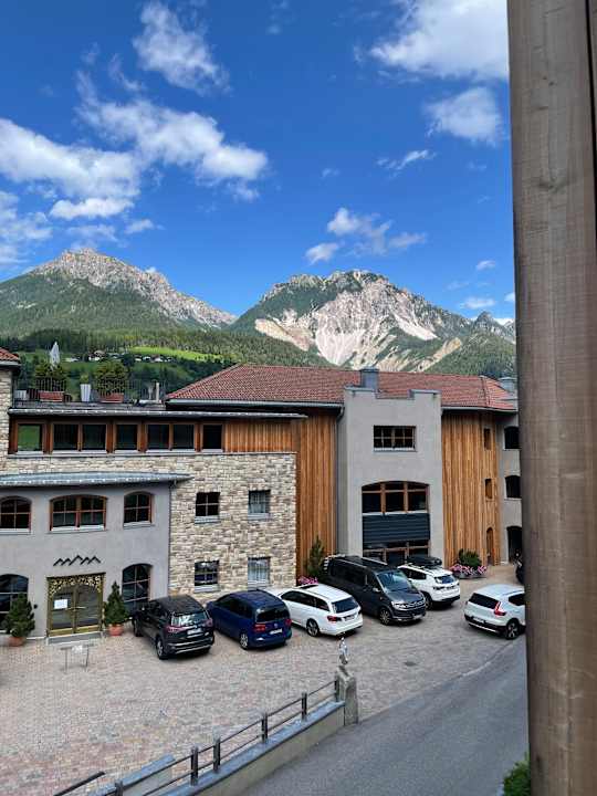 Ausblick Excelsior Dolomites Life Resort