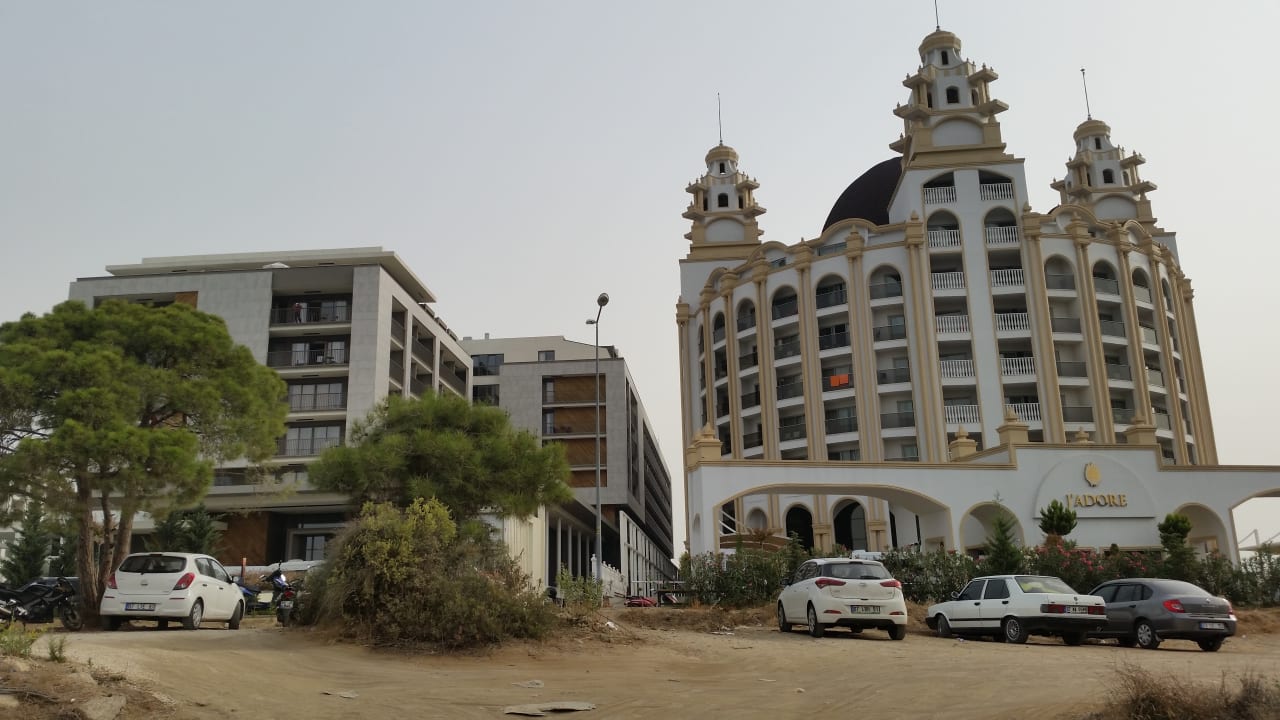 Außenansicht J'adore Deluxe Hotel & Spa