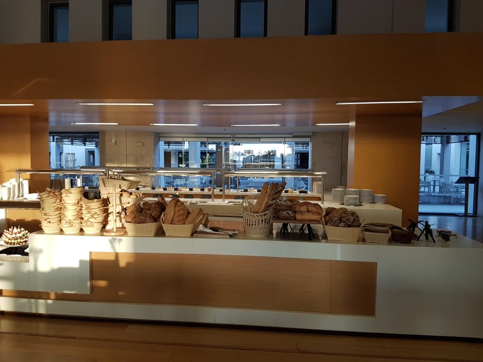 Gastro Avra Imperial Hotel