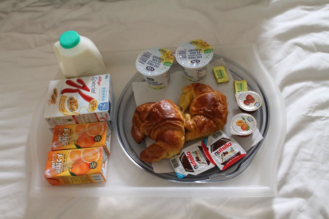 DAS Frühstück The Royale Chulan Hyde Park Hotel