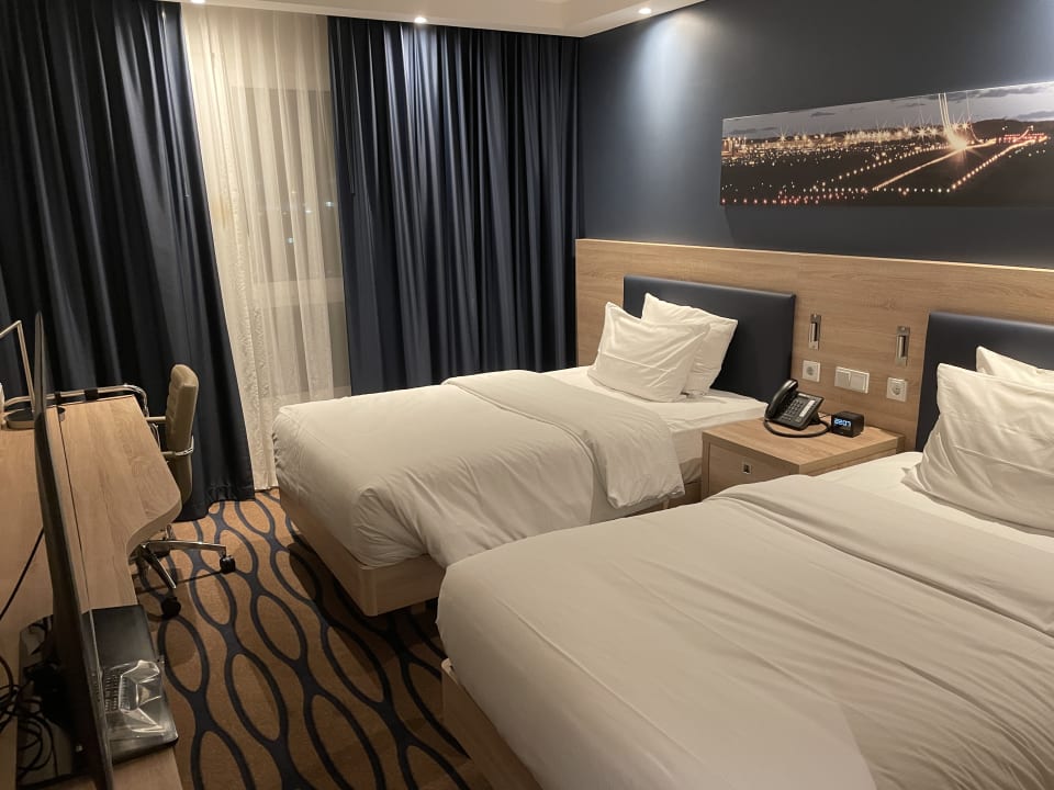 Zimmer Hampton By Hilton Frankfurt Airport