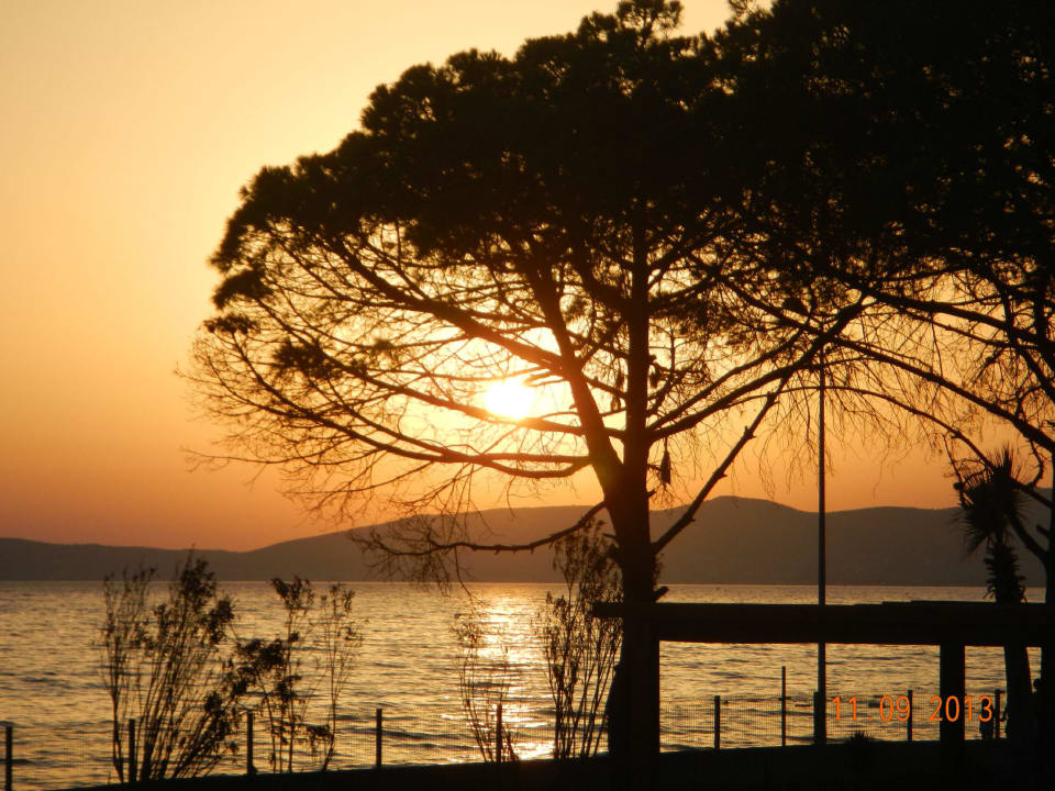 Wunderschöner Sonnenuntergang Royal Beach Club Hotel