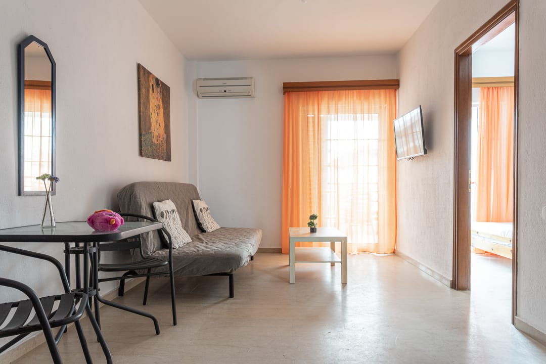 Zimmer Mike's Apartments