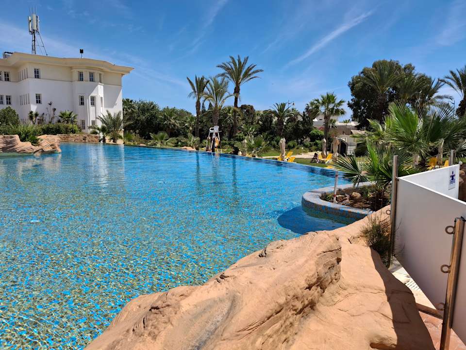 Pool Hotel Medina Belisaire & Thalasso