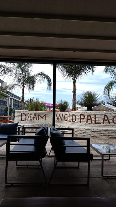 Lobby Dream World Palace Hotel