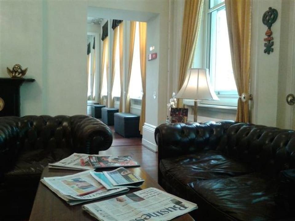 Wartebereich an der Rezeption Hapimag Resort London