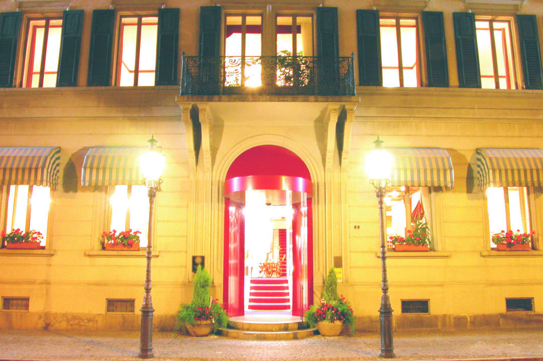 Hoteleingang Hotel Glarnerhof