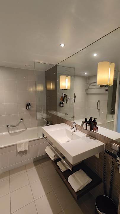 Zimmer Mövenpick Hotel Amsterdam City Centre