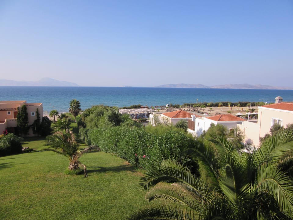 Ausblick Familienzimmer auf das Nachbarhotel Hotel Horizon Beach Resort