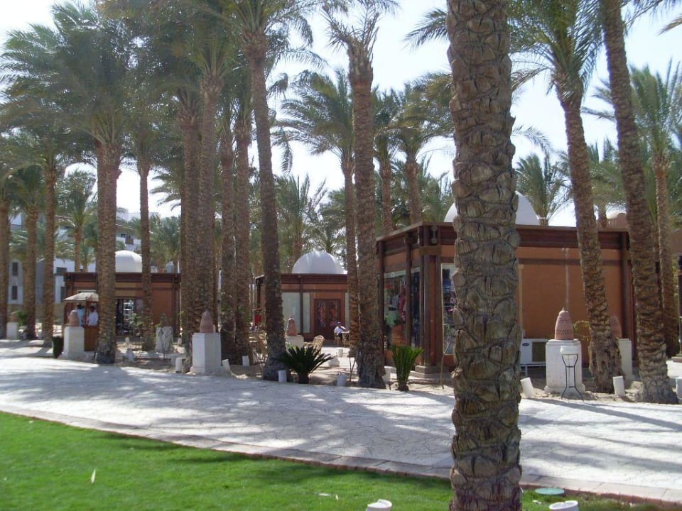 Läden an der Strandpromenade im Makadi Palace Makadi Palace