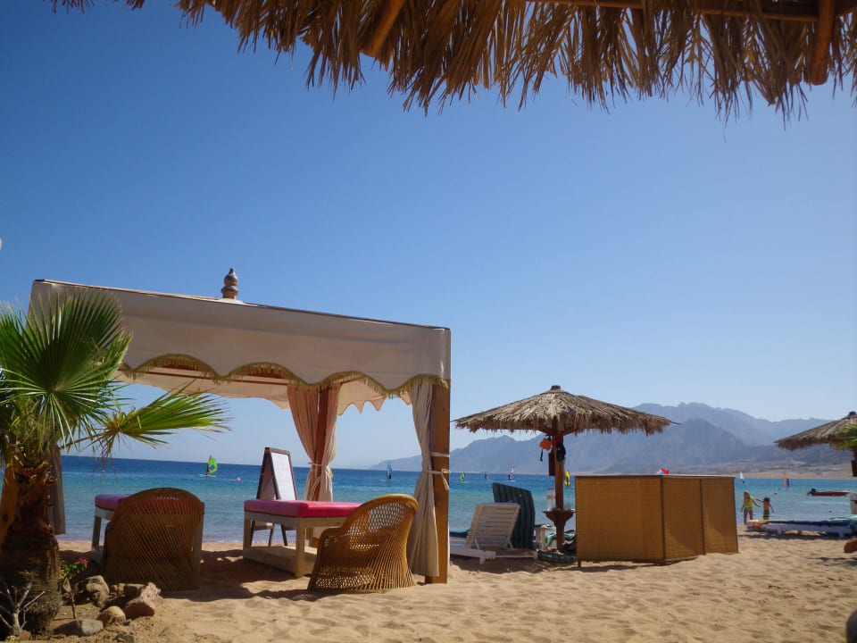 Massagezelt gegen Bezahlung in 1. Strandreihe Swiss Inn Resort Dahab