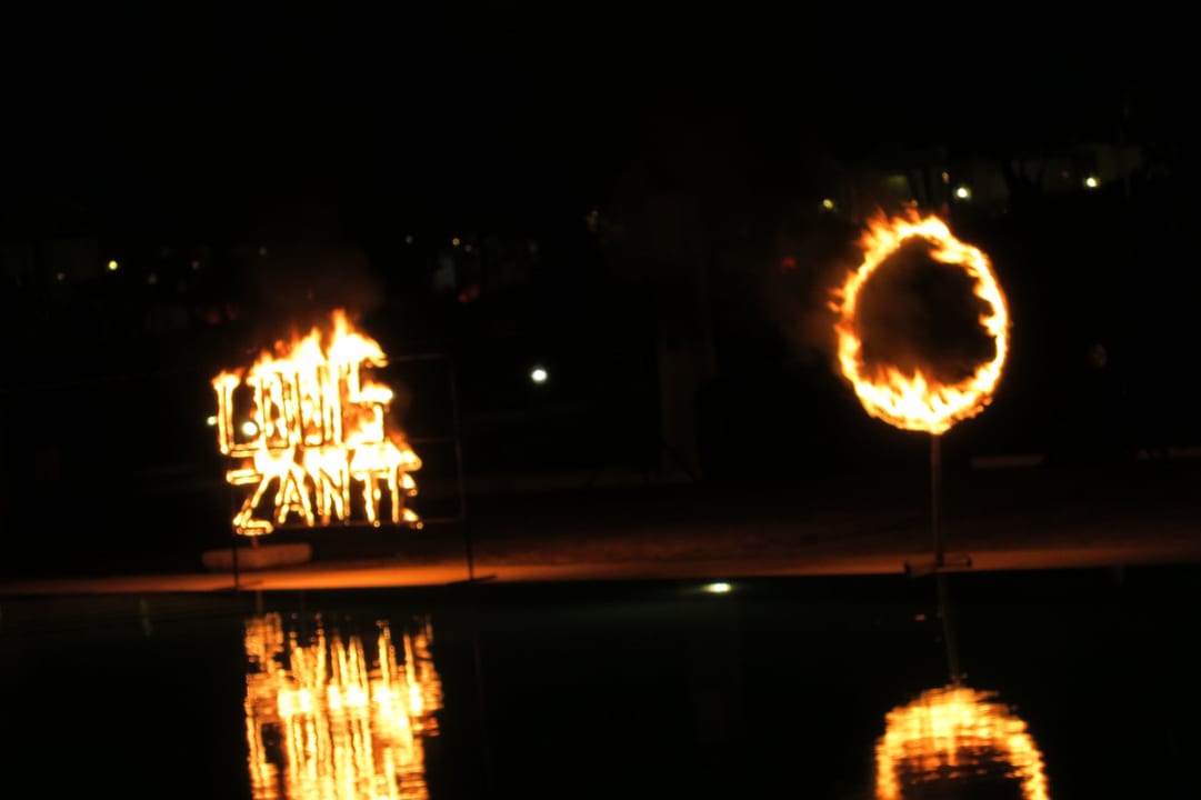 Night Show Louis Zante Beach Hotel  Domes Aulūs Zante, Autograph Collection