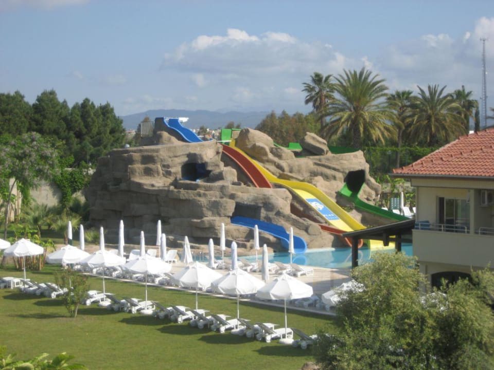 Basen Melas Holiday Village