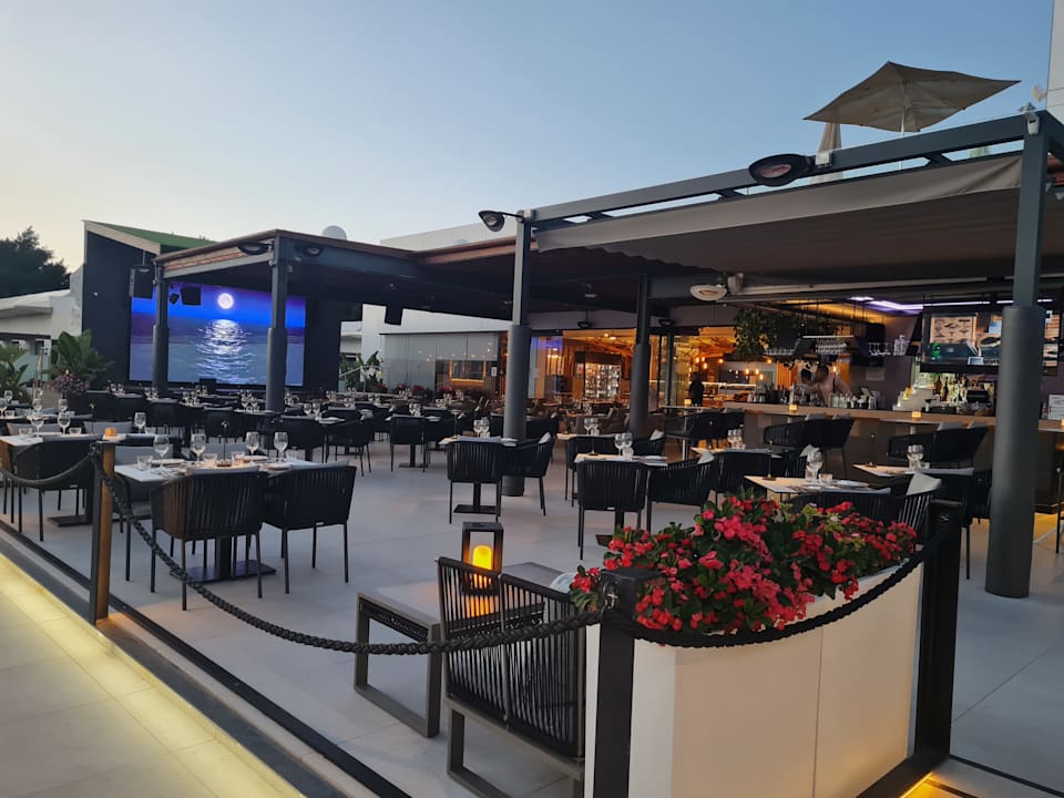 Gastro Club Maspalomas Suites & SPA